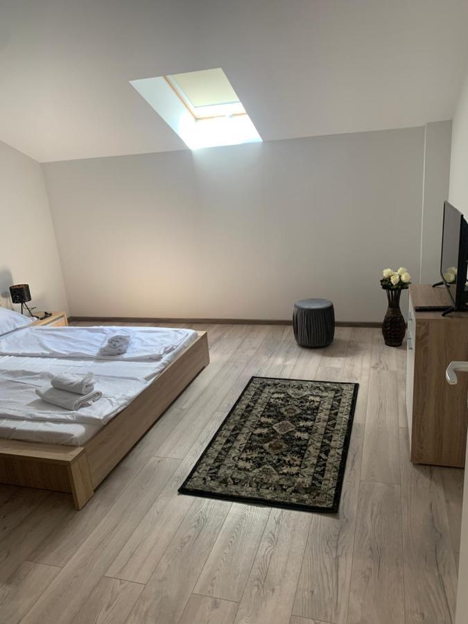 Laur Residence Timişoara Buitenkant foto